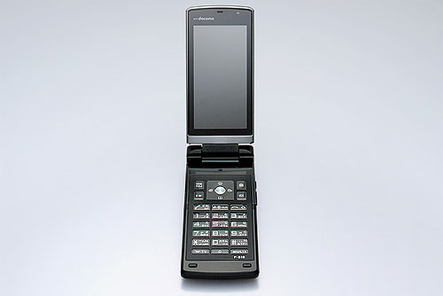 新品未使用　ドコモ　F-01B docomo（ドコモ） PRIME series F-01B ※新品未使用白ロム