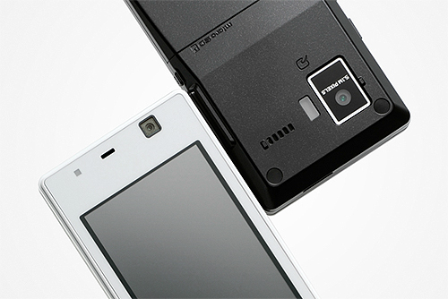 docomo(ドコモ) STYLE series F-02C ※新品未使用白ロム docomo(ドコモ) STYLE series F-02C ※新品未使用白ロム