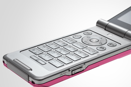 docomo（ドコモ） STYLE series P-07B ※新品未使用白ロム